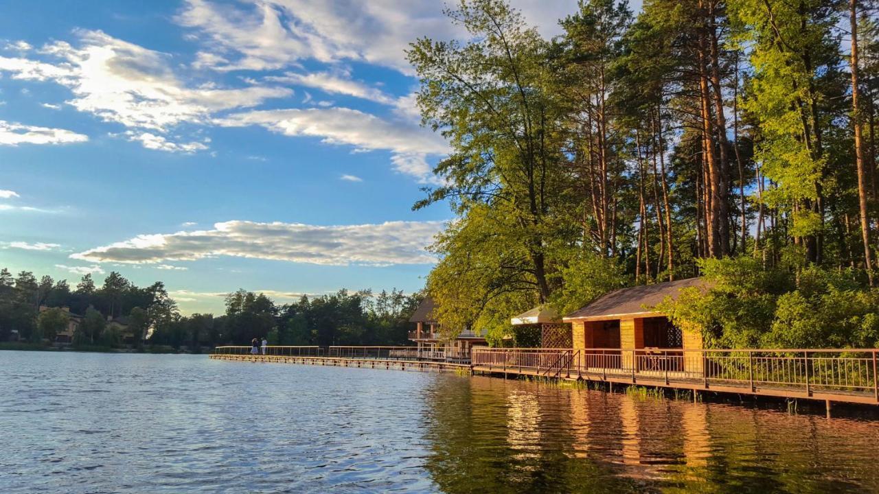 Hotel заміський комплекс 